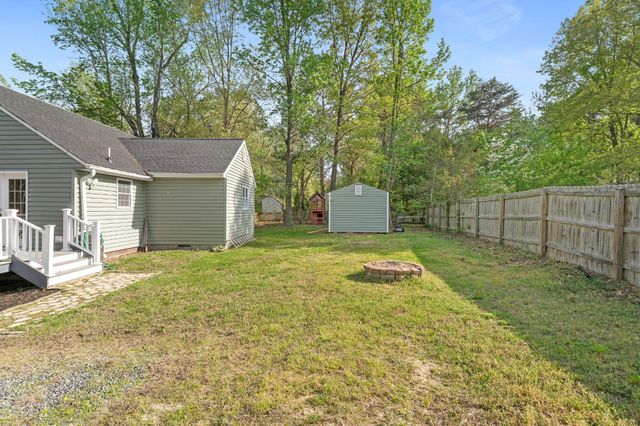 327 UNION DR, Ruther Glen, VA 22546