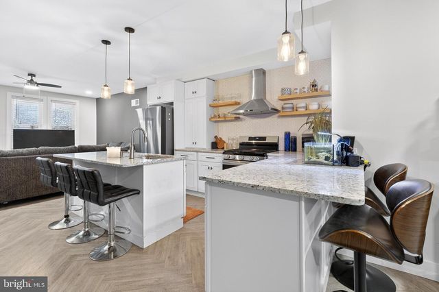 565 S CHRISTIAN ST, Lancaster, PA 17602