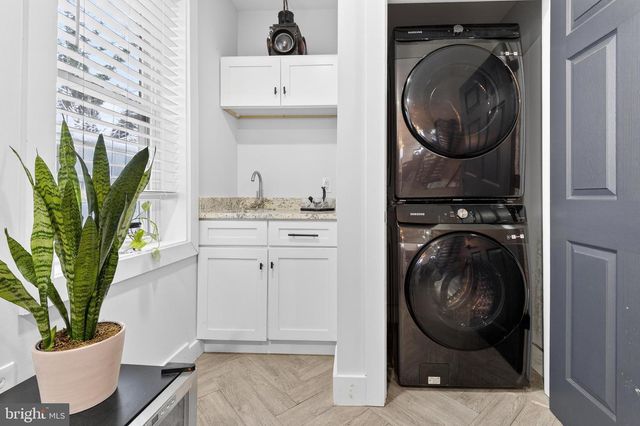 565 S CHRISTIAN ST, Lancaster, PA 17602