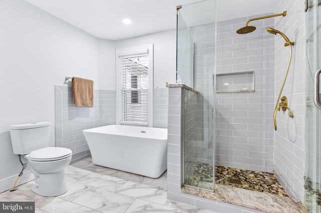 565 S CHRISTIAN ST, Lancaster, PA 17602