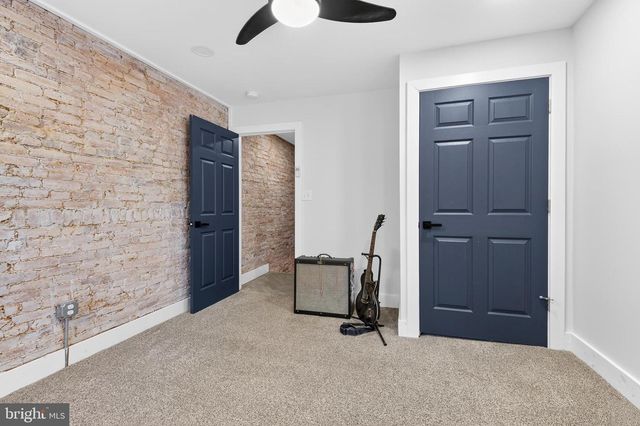 565 S CHRISTIAN ST, Lancaster, PA 17602