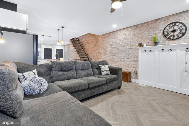 565 S CHRISTIAN ST, Lancaster, PA 17602