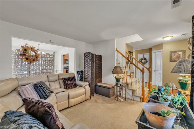 87 Magnolia DR, Newport News, VA 23605