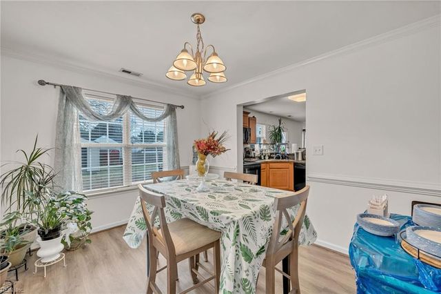 87 Magnolia DR, Newport News, VA 23605