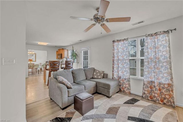 87 Magnolia DR, Newport News, VA 23605