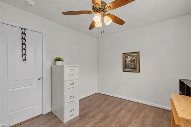 87 Magnolia DR, Newport News, VA 23605