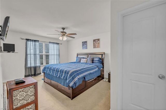 87 Magnolia DR, Newport News, VA 23605