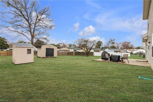 87 Magnolia DR, Newport News, VA 23605