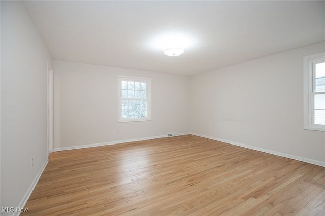 5228 Hickory Drive, Lyndhurst, OH 44124