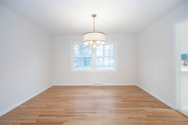 5228 Hickory Drive, Lyndhurst, OH 44124