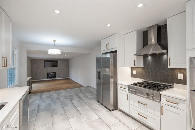 5228 Hickory Drive, Lyndhurst, OH 44124