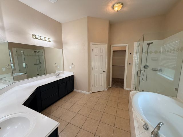 216 Flagstone Drive, Burleson, TX 76028