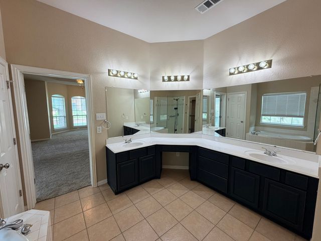 216 Flagstone Drive, Burleson, TX 76028