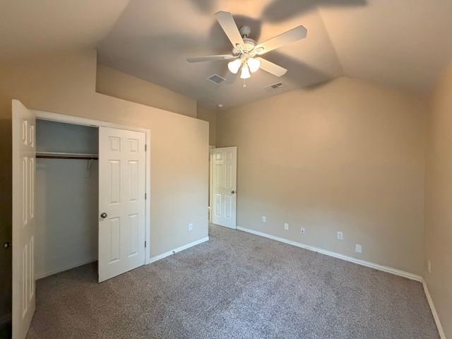 216 Flagstone Drive, Burleson, TX 76028