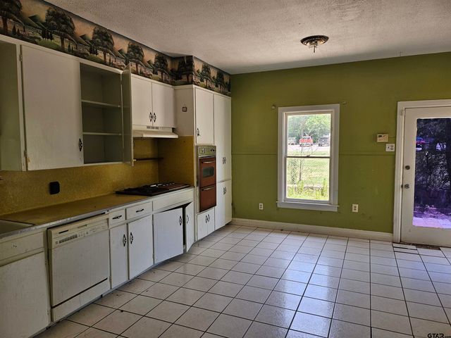 322 S Clayton, Tyler, TX 75702