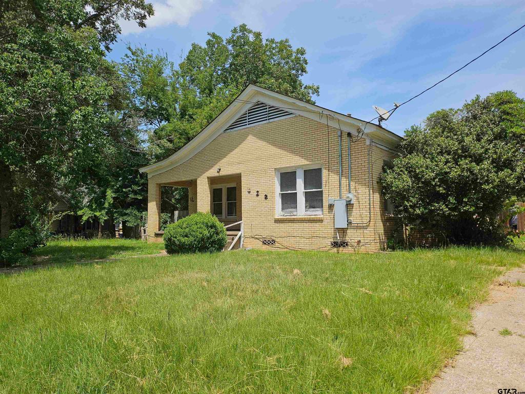 322 S Clayton, Tyler, TX 75702