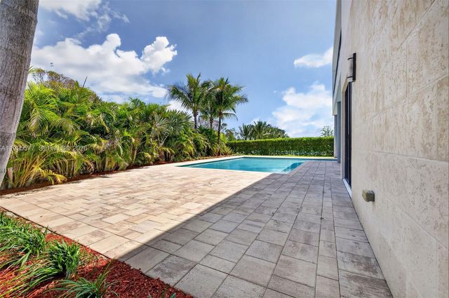 16709 Botaniko Drive North, Weston, FL 33326