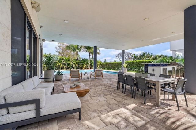 16709 Botaniko Drive North, Weston, FL 33326
