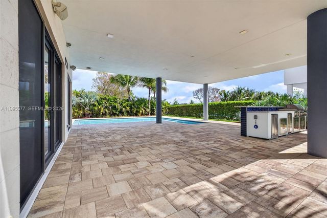 16709 Botaniko Drive North, Weston, FL 33326