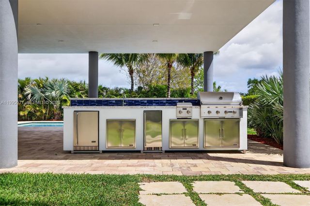 16709 Botaniko Drive North, Weston, FL 33326