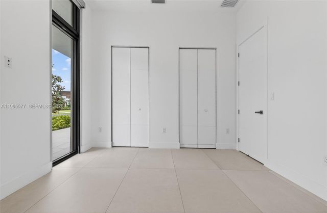 16709 Botaniko Drive North, Weston, FL 33326