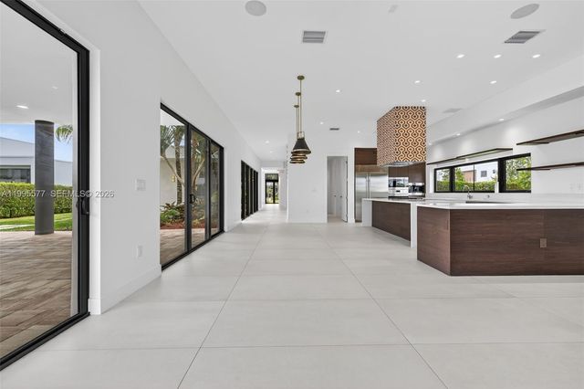 16709 Botaniko Drive North, Weston, FL 33326