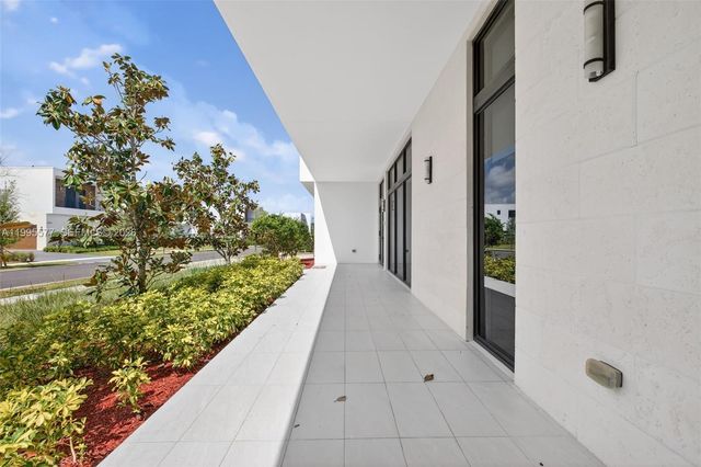 16709 Botaniko Drive North, Weston, FL 33326