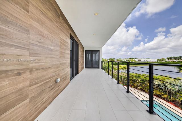 16709 Botaniko Drive North, Weston, FL 33326