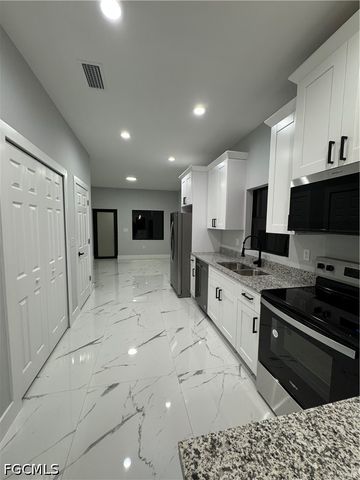 1178 Ebers ST E, Lehigh Acres, FL 33974