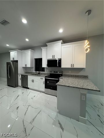 1178 Ebers ST E, Lehigh Acres, FL 33974