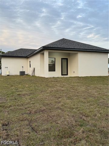 1178 Ebers ST E, Lehigh Acres, FL 33974