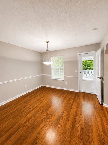 209 Paul Revere Ln, La Vergne, TN 37086
