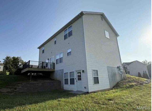 362 Holtgrewe Farms Loop, Washington, MO 63090