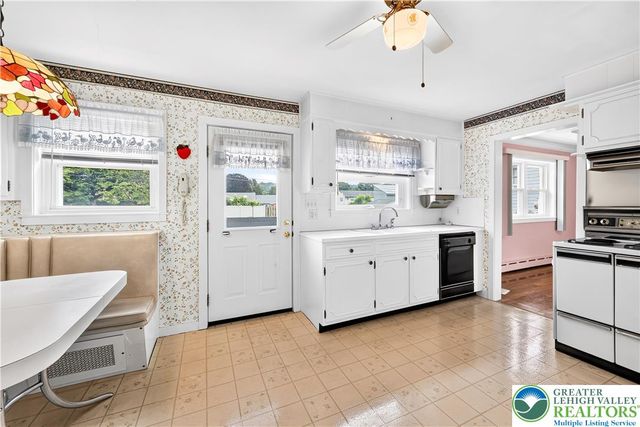 3732 Saucon Avenue, Upper Saucon Twp, PA 18034