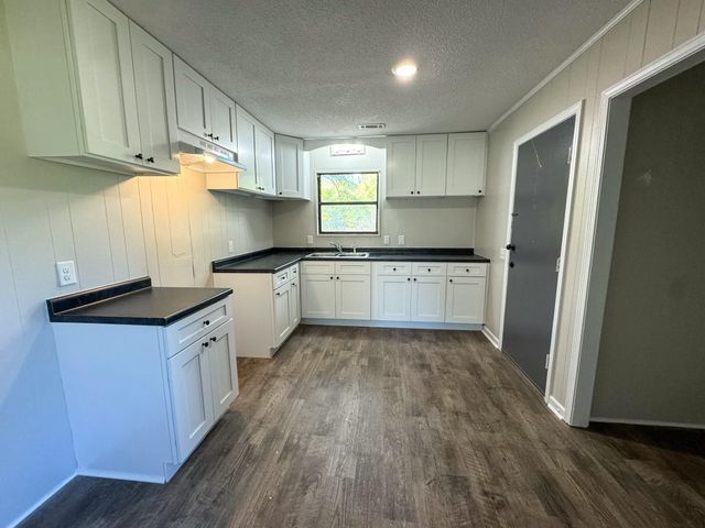 89 Camelia Street, Barnwell, SC 29812