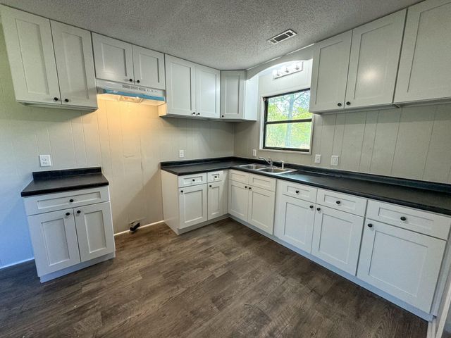 89 Camelia Street, Barnwell, SC 29812