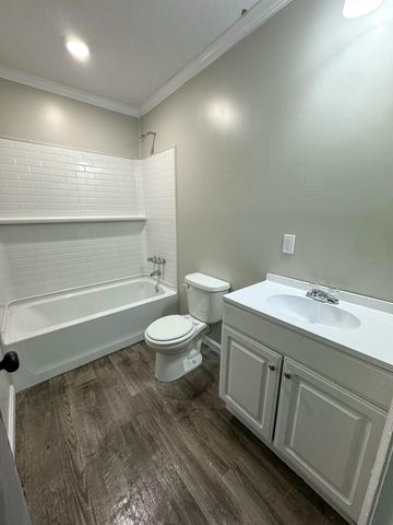 89 Camelia Street, Barnwell, SC 29812