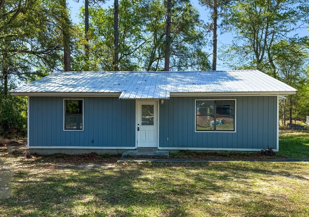 89 Camelia Street, Barnwell, SC 29812