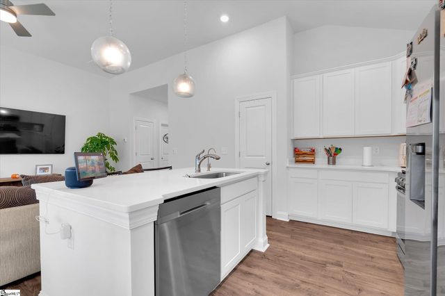 408 Oakton Drive, Greer, SC 29651