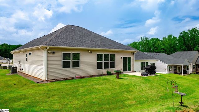408 Oakton Drive, Greer, SC 29651