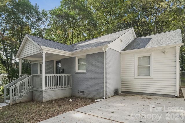 2824 Beech Nut Road, Charlotte, NC 28208