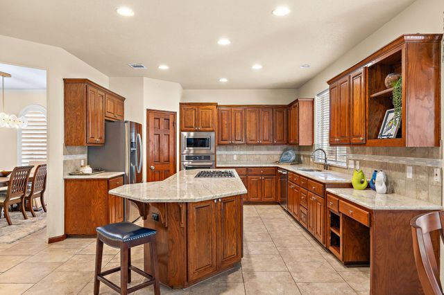 2929 Cedar Crest CIR, Round Rock, TX 78665