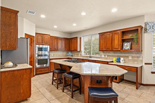 2929 Cedar Crest CIR, Round Rock, TX 78665