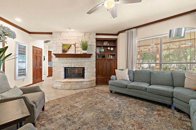 2929 Cedar Crest CIR, Round Rock, TX 78665