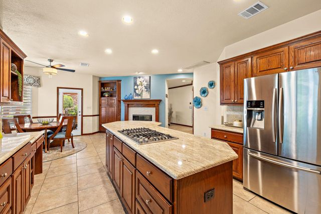 2929 Cedar Crest CIR, Round Rock, TX 78665