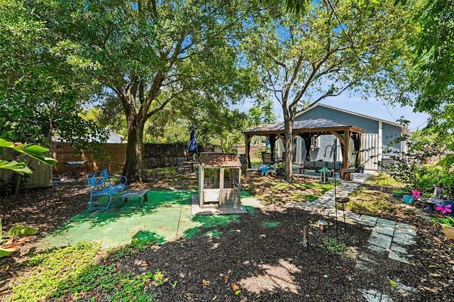 1934 29TH AVENUE N, St Petersburg, FL 33713