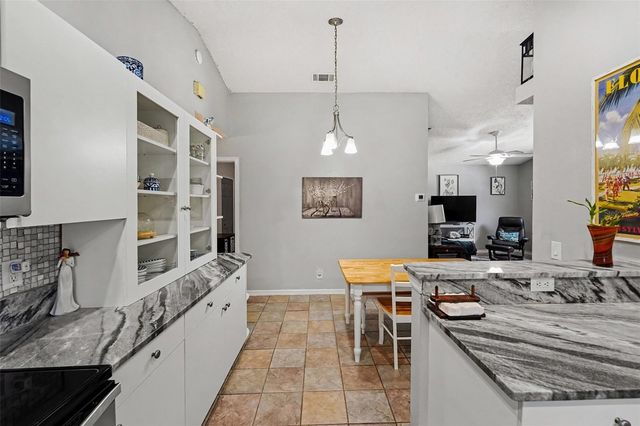 1934 29TH AVENUE N, St Petersburg, FL 33713