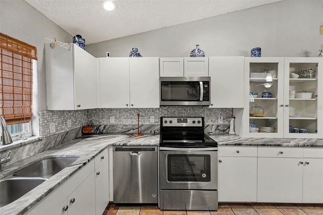 1934 29TH AVENUE N, St Petersburg, FL 33713