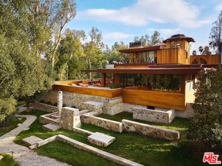 126 Summit Road, La Verne, CA 91750