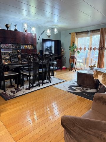 100 Deborah Lane A19, Wheeling, IL 60090